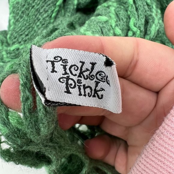TICKLED PINK Green Textured Chunky Knit Frayed Soft Cozy Winter Fall Scarf - Picture 9 of 9